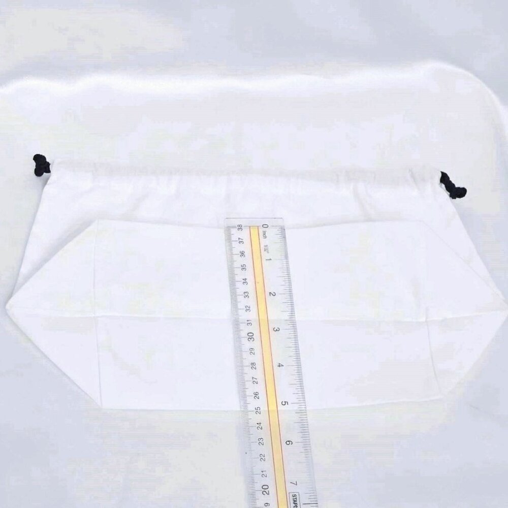 2 x CHANEL White Cotton Drawstring Dust Bag Shoe Storage LARGE 13" x 7.5" x 5.25 - Picture 4 of 5